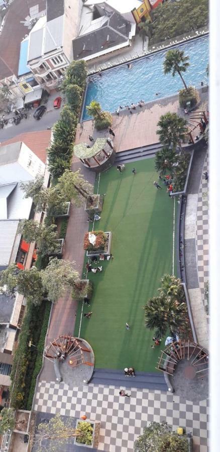 Vida View Apartement, Tower Asthon Unit 20 P Makassar Exterior foto